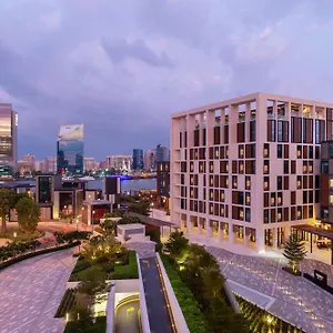 4* מלון Canopy By Hilton Al Seef